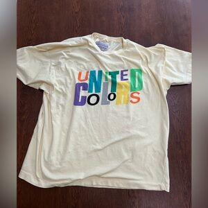 Women’s Vintage United Colors of Benetton Yellow Cream T-Shirt. Outdoor Clothing
